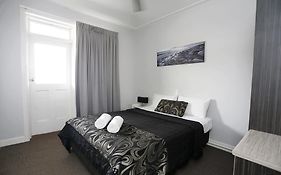 The Lakes Hotel